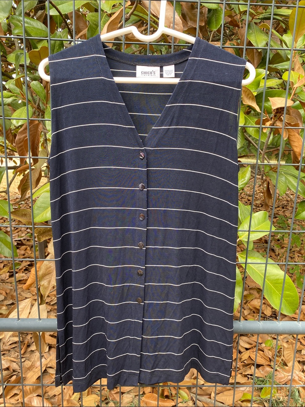 Chico's Travelers Navy Blue Sleeveless Button-Down Striped Top, Size 1